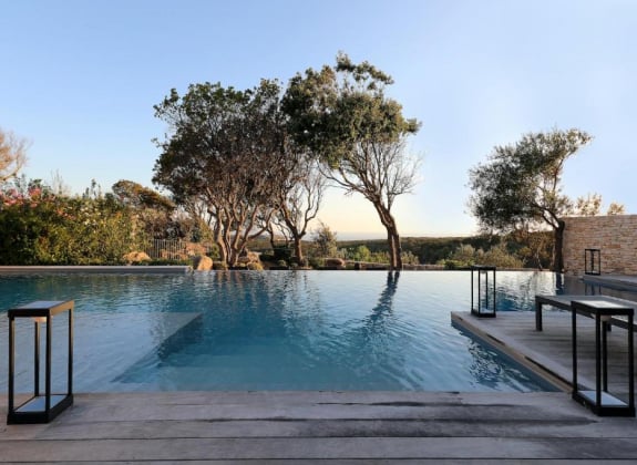 Les plus beaux hôtels avec piscines privées en Corse